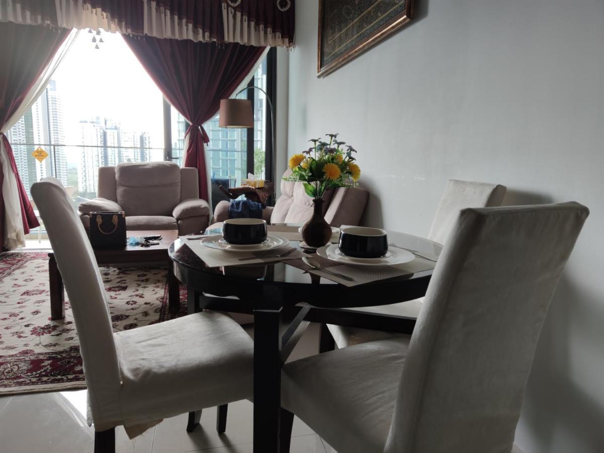 Kumkum Homestay 3 Bedroom Suite 누사자야 외부 사진