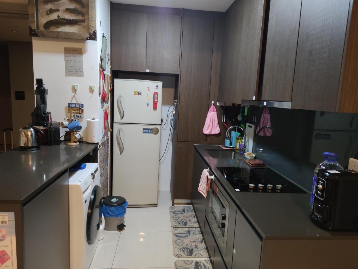 Kumkum Homestay 3 Bedroom Suite 누사자야 외부 사진