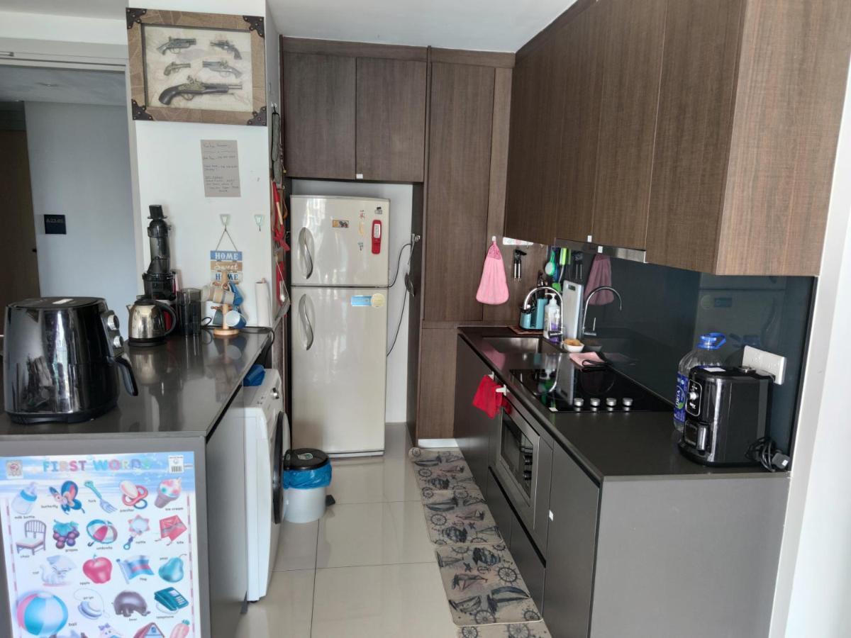 Kumkum Homestay 3 Bedroom Suite 누사자야 외부 사진